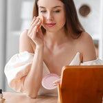 MAYCREATE Silicone Makeup Sponge Puff Holder, Travel Powder Puff Case Organizer, Soft & Durable Beauty Blender Storage - Pink