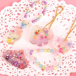 MAYCREATE Resin Art DIY Jewelry Making Kit Resin ArtSilicone Mold Craft Kit DIY Beading Necklace Bracelet Making Art Kit for Kids & Adults DIY Resin Art Necklace Bracelets Bag Charms Art Kit