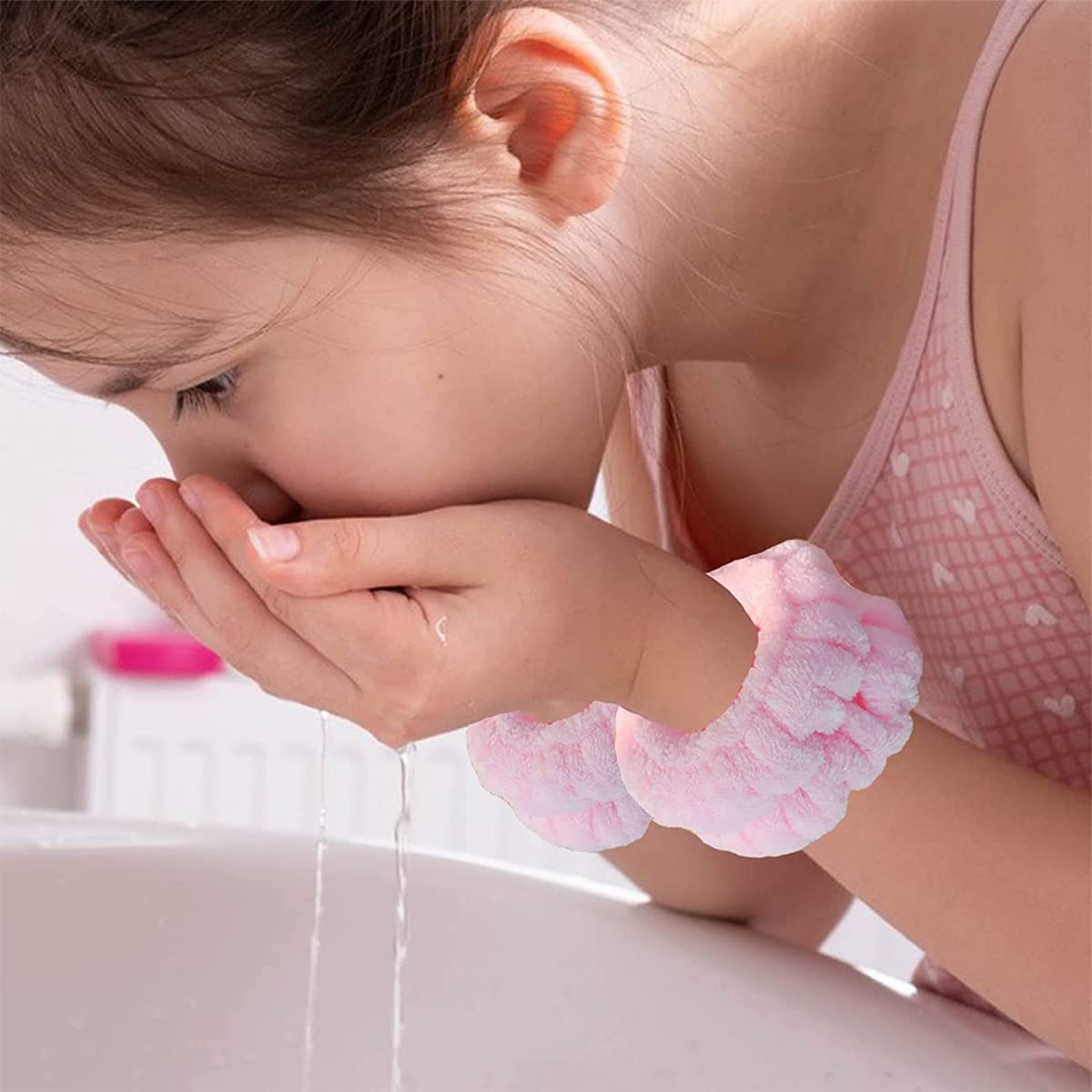 MAYCREATE 2 Pairs Wrist Spa Washband Microfiber Wrist Wash Towel Band Wristband for Washing Face Absorbent Wrist Sweatband for Women Girls, Prevent Liquid from Spilling (Blue+Pink)