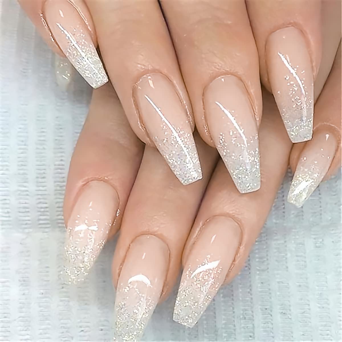 MAYCREATE 24 PCS Press-On Nails Matte Acrylic Full Cover Artificial Press On False Nails with Double Sided Adhesive Tabs, French Nails Artificial Nails Art Set