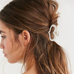 MAYCREATE 8Pcs Pearl Hair Claw Clips French Twist Hair Claw Clips Heart Shaped Pearl Embellished Hair Claw Clips Bridesmaid Hair Claw Clips Bridal Pearl Hair Claw Clips Gift for Girls