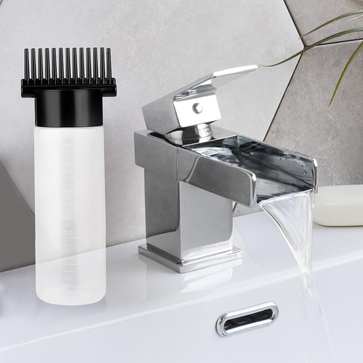 MAYCREATE Root Comb Applicator Bottle for Hair Dye and Oils 180ml with Comb Attachment | Easy Precision Application