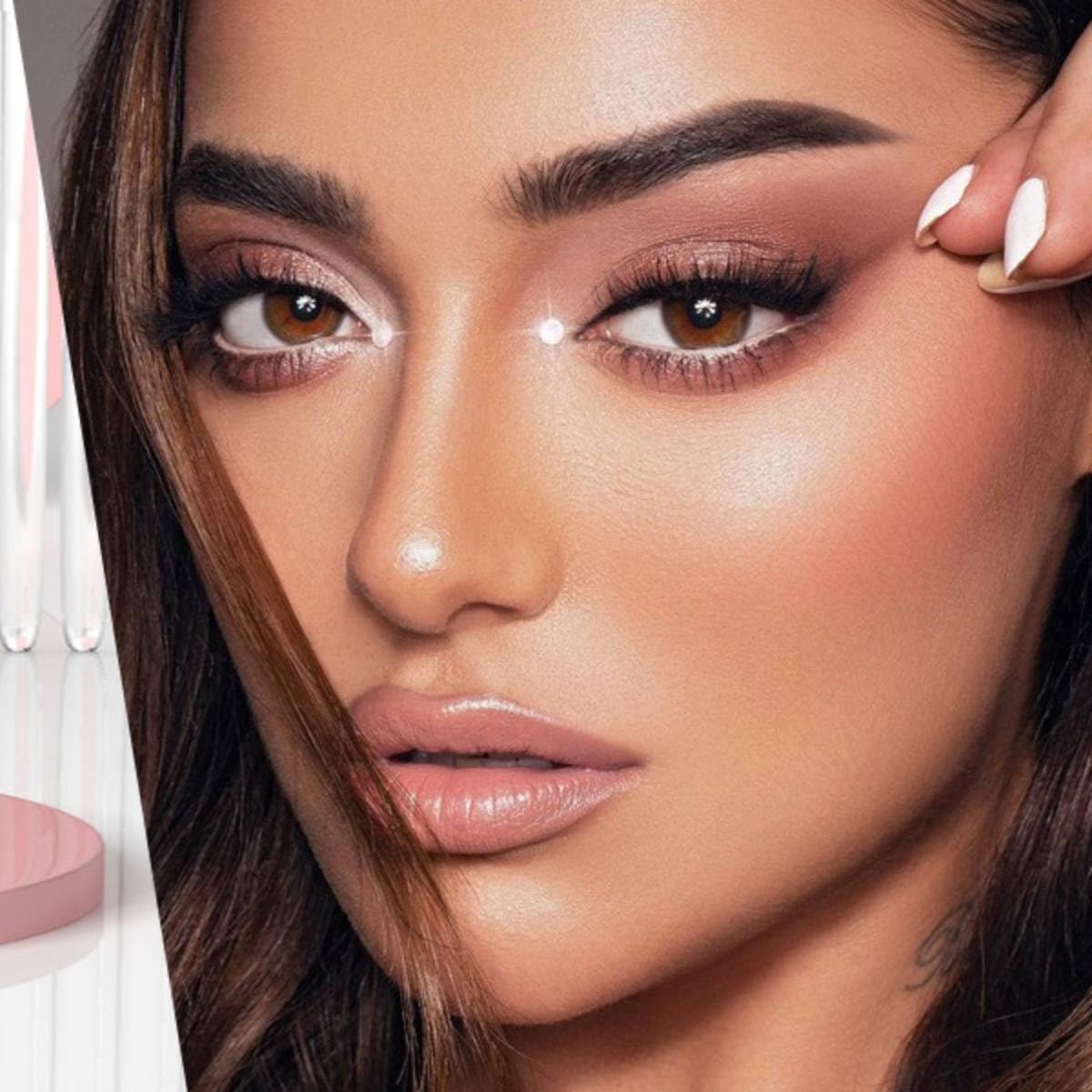 MAYCREATE Magnetic Eyelashes Kit with 2 Pairs and Applicator for Natural Look | Reusable No Glue Needed