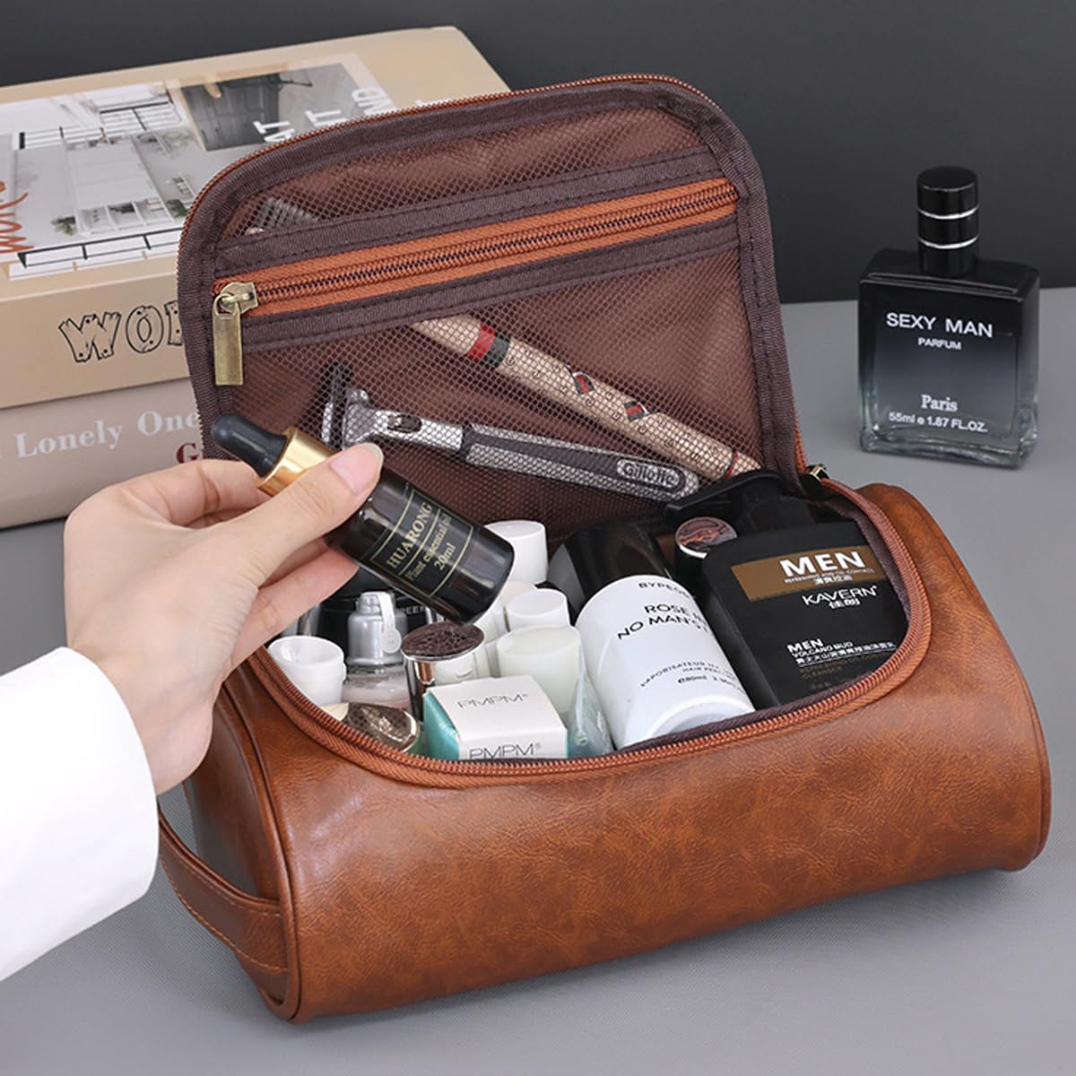 MAYCREATE Toiletries Travel Bag for Men with Handle and Smooth Zipper | PU Leather Organizer