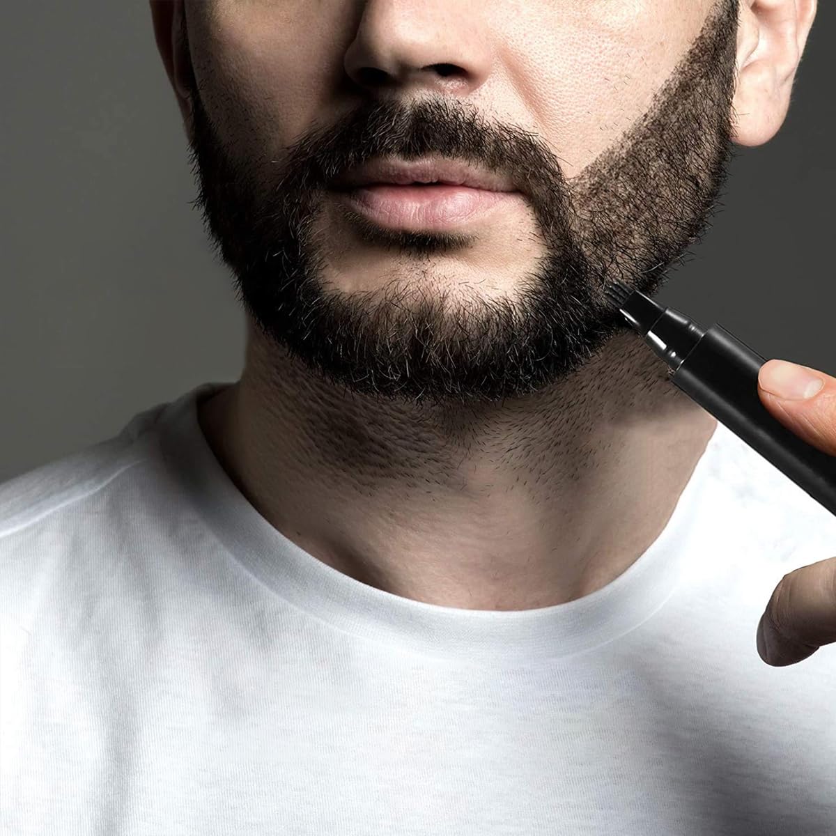 MAYCREATE Barber Beard Pencil Filler for Men Dual Tip 2 in 1 Beard Pencil with Comb & Brush for Beard Styling, Sweat Proof Beard Pencil Filler Mustache Kit for Men Beard, Mustache, Eyebrows (dark)