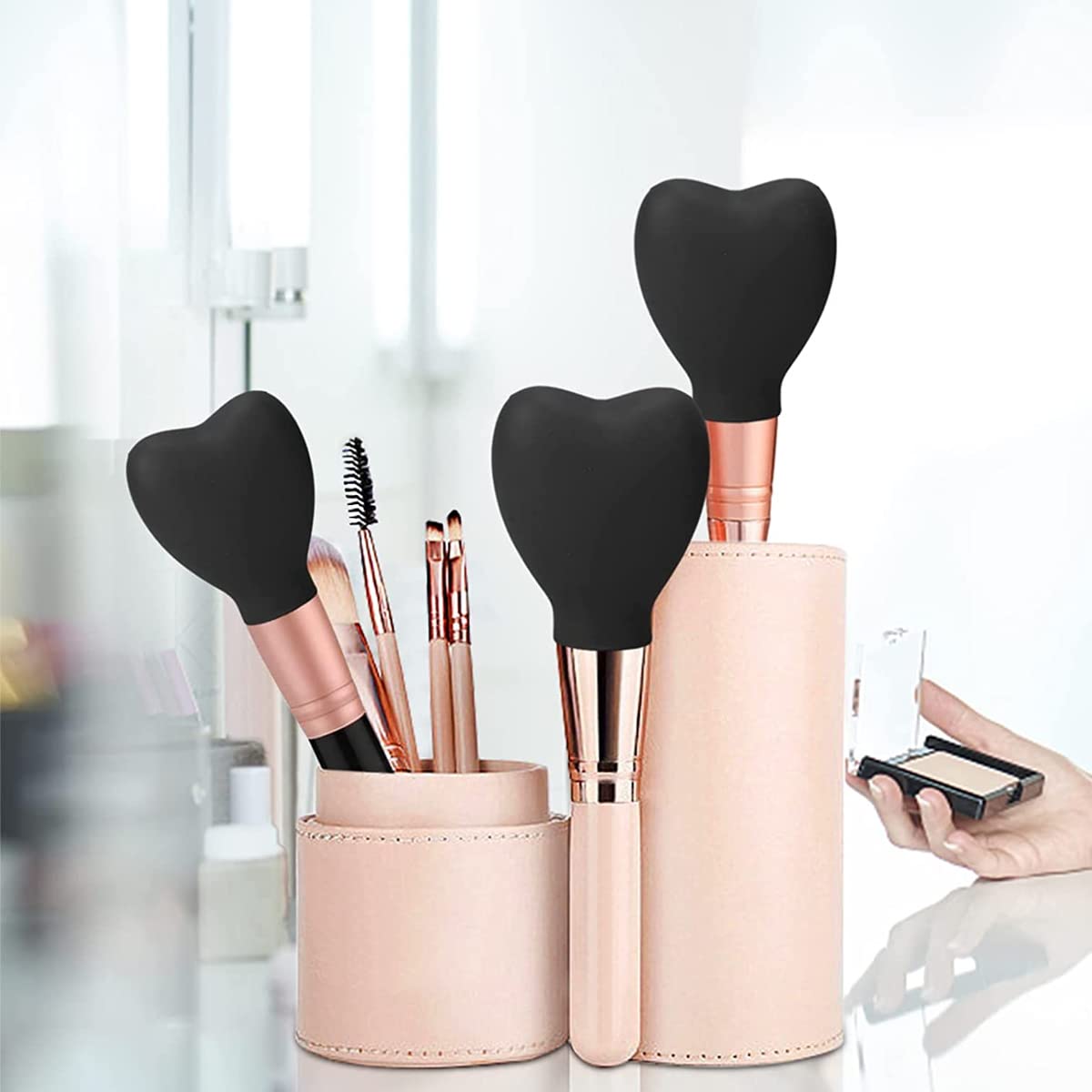 MAYCREATE Makeup Brush Cover Set 3 Sizes for Travel Use with Heart Shaped Silicone Design