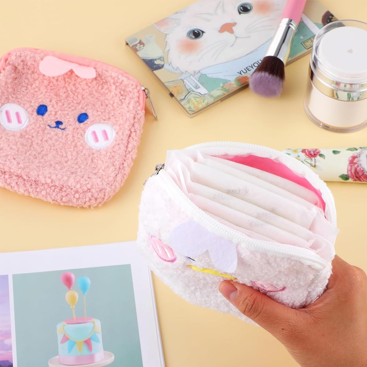 MAYCREATE® 3pcs Sanitary Pad Pouch 5.5in Plush Coin Purse Cute Cartoon Zipper Menstrual Sanitary Pads Napkin Storage Pouch Portable Lipstick Small Makeup Pouches for Women Girls for Tampons Tissues