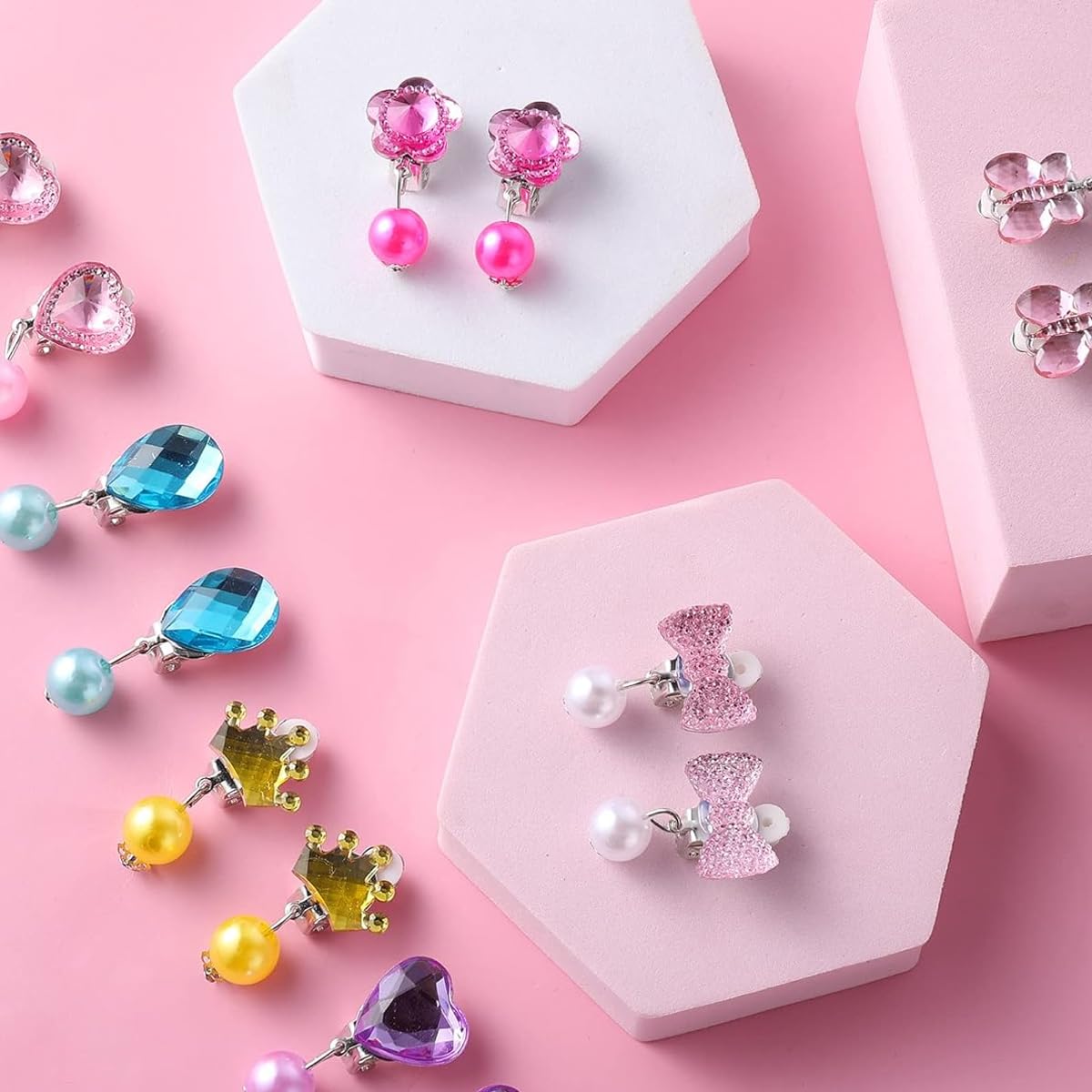 MAYCREATE 7 Pairs Earinging for Girls Stylish Clip On Earrings for Non Pierced Ears Kids Earrings for Girls Color Resin Crystal Earrings Jewelry Pretend Play Party Favor Dressing Up Jewelry