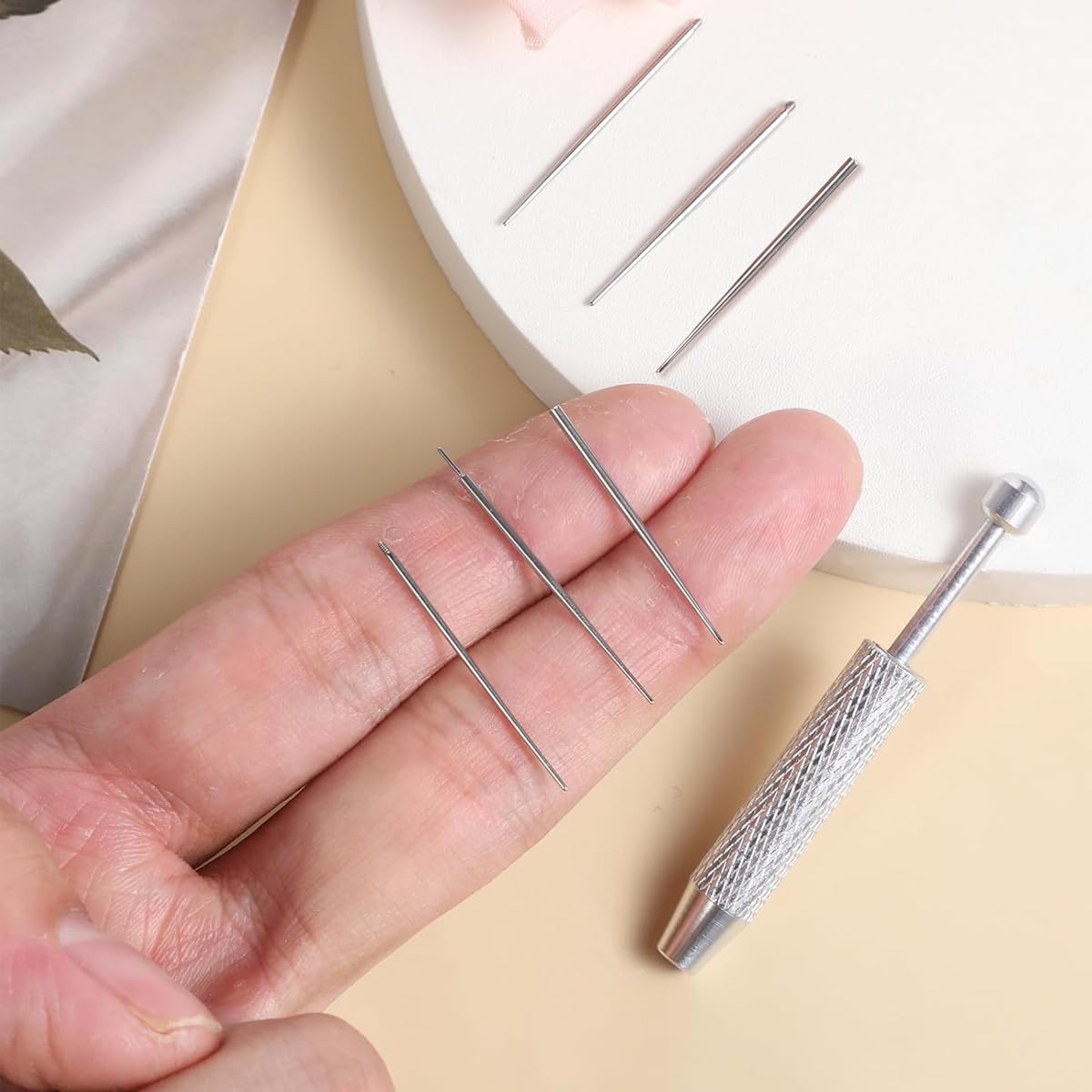 MAYCREATE Precision Claw Grabber Tool Set for Jewelry Making featuring Spring Loaded Claws | Stainless Steel 2 Rod Design
