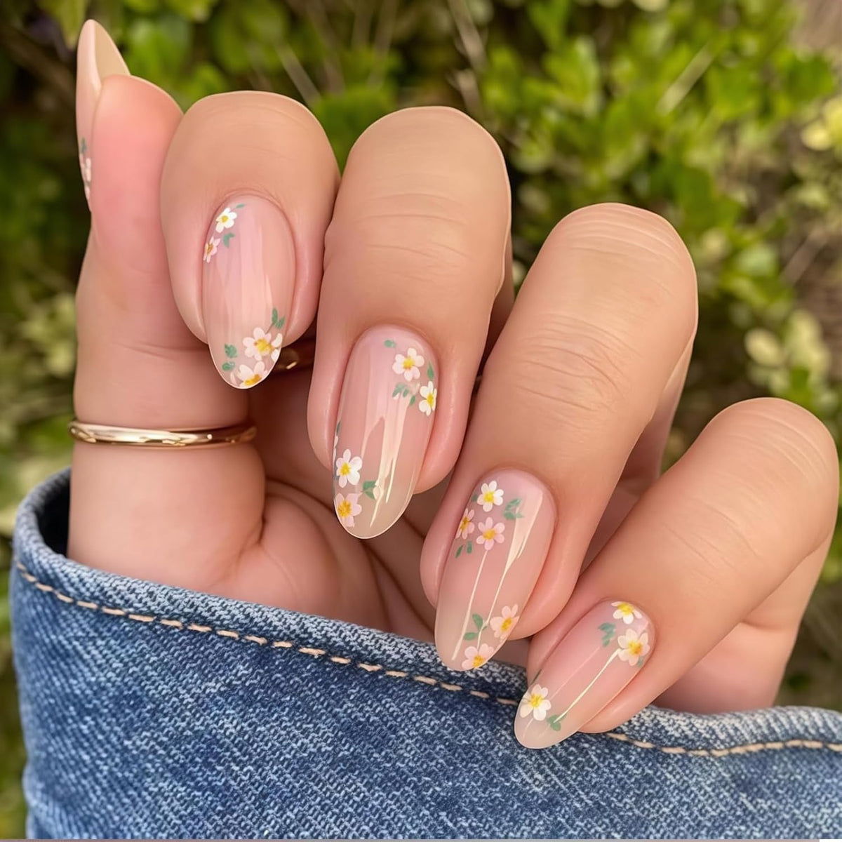 MAYCREATE Press On Nail Set for Everyday Wear with 24Pcs Almond Sizes and Adhesive Tabs | Pink Floral Resin Design